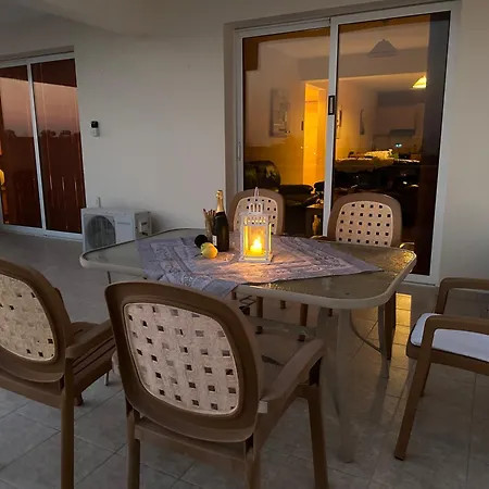 Nissi Elena - Sunshine 2 Bedroom Apartman Ajía Nápa